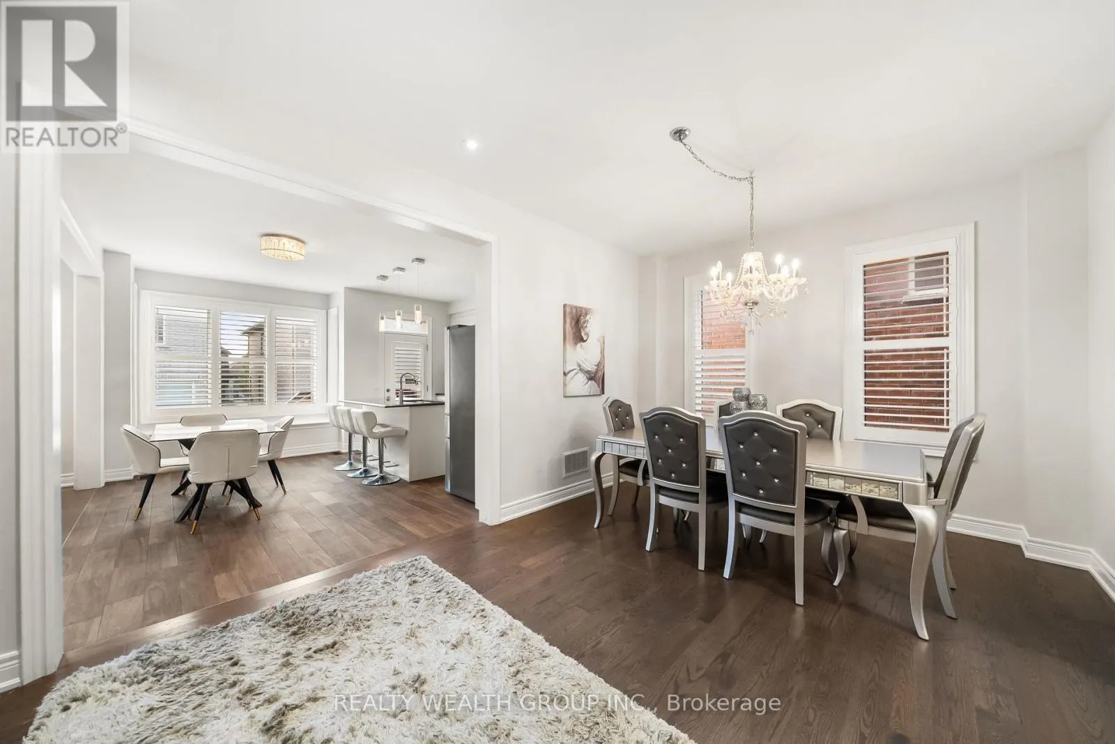42 MONDIAL CRESCENT