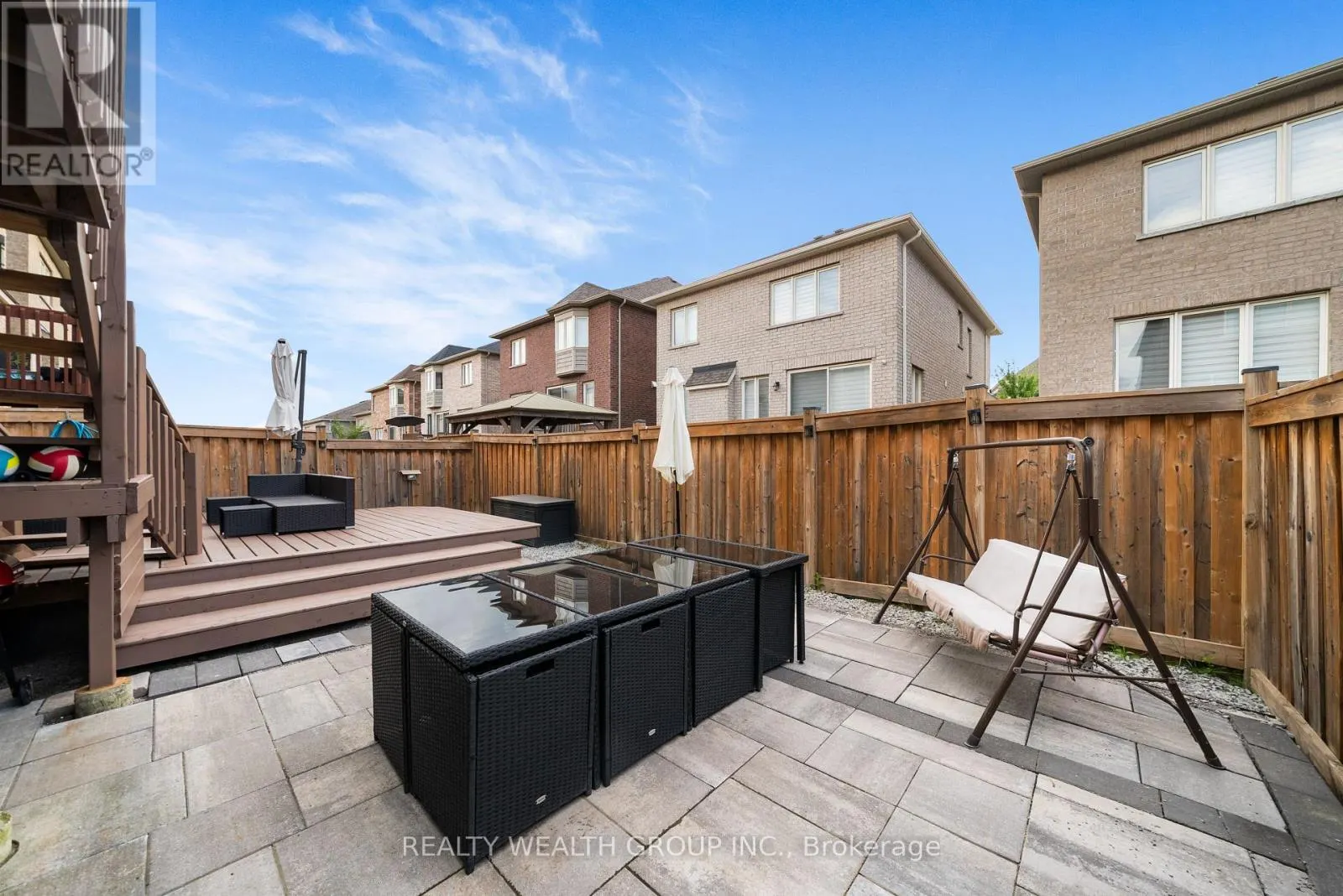 42 MONDIAL CRESCENT