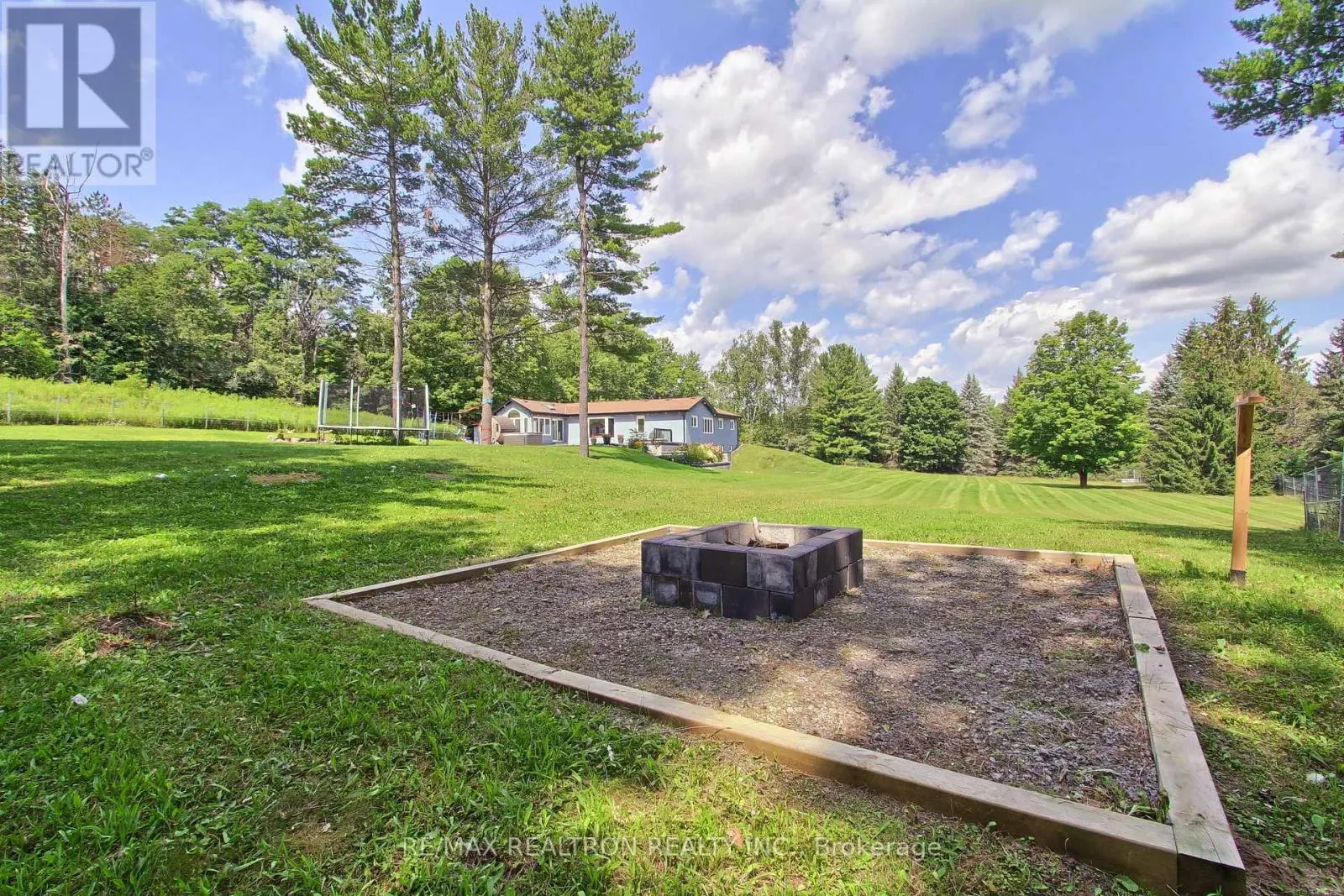 3433 MOUNT ALBERT ROAD