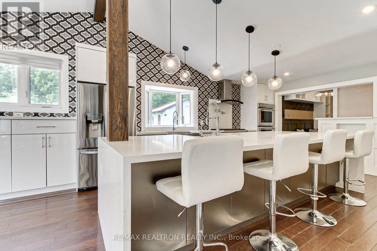 3433 MOUNT ALBERT ROAD