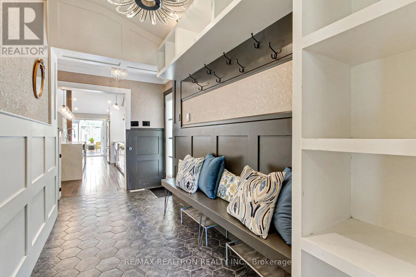 3433 MOUNT ALBERT ROAD