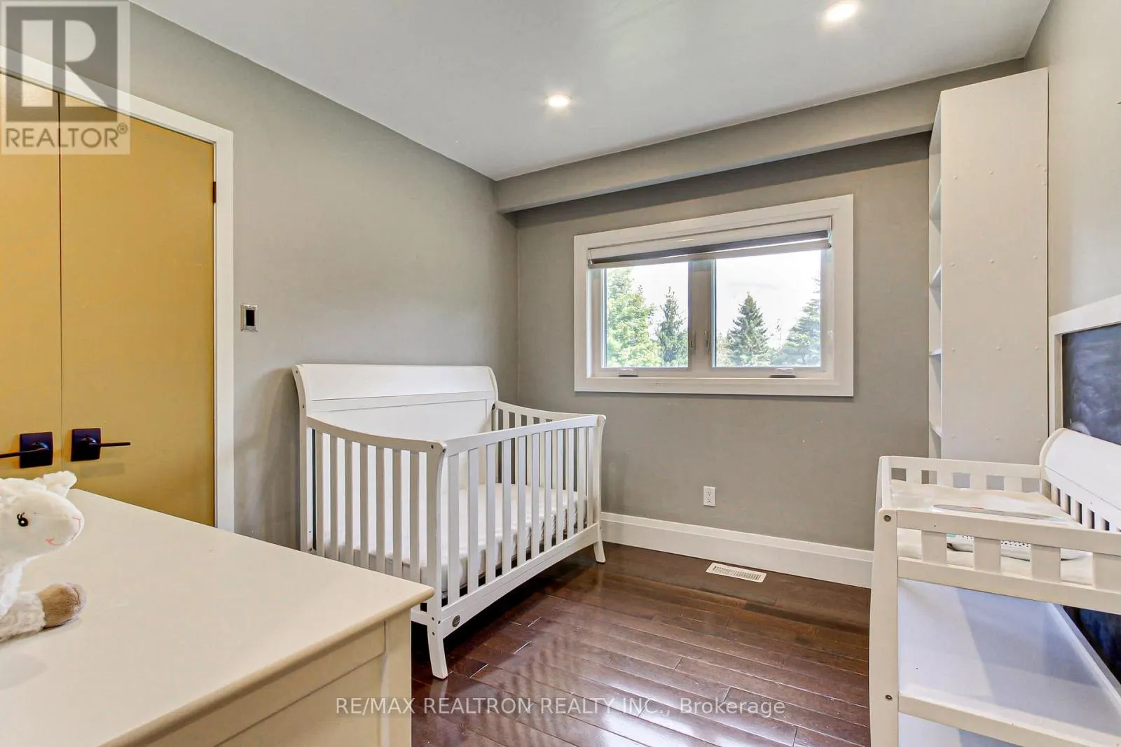 3433 MOUNT ALBERT ROAD