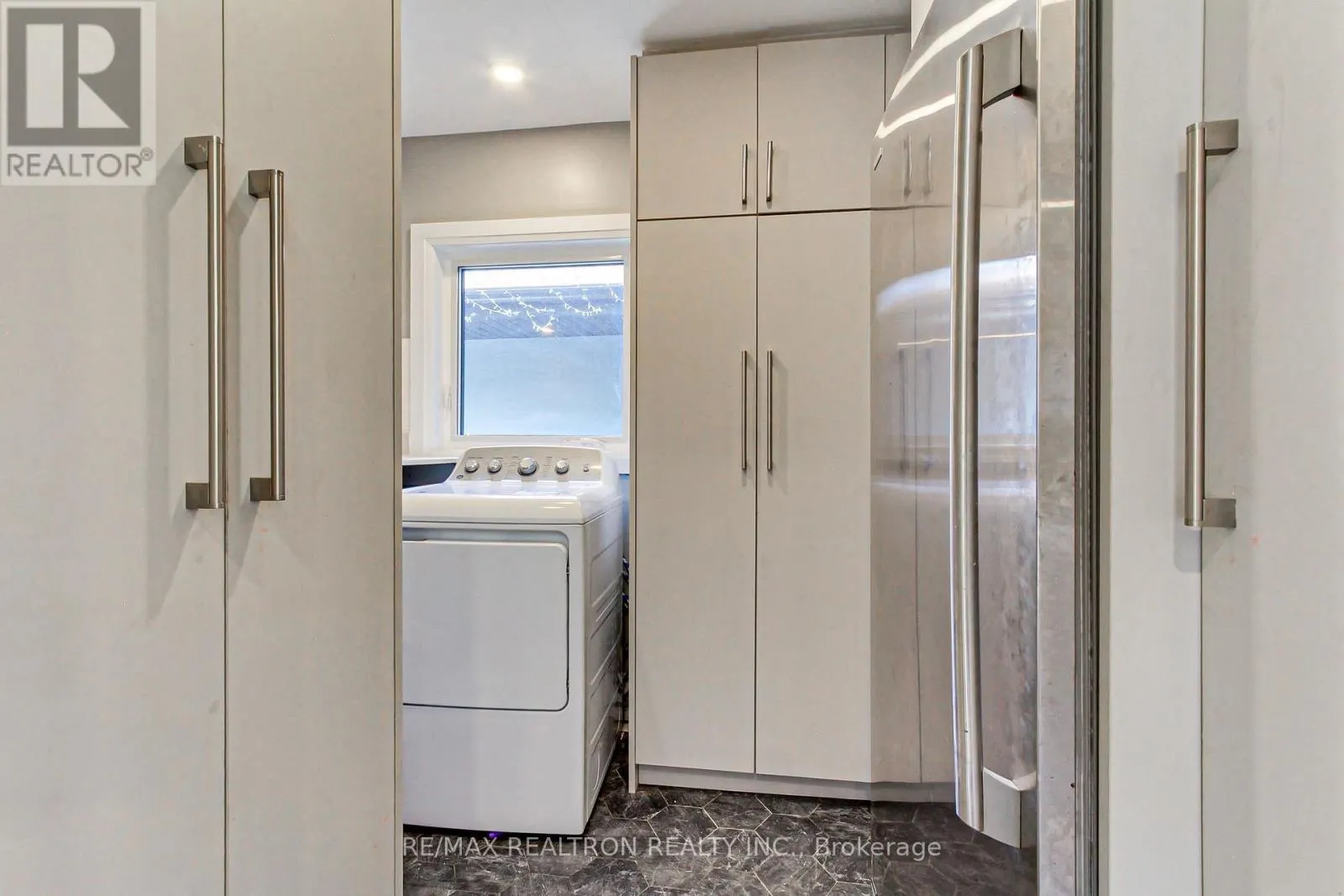 3433 MOUNT ALBERT ROAD