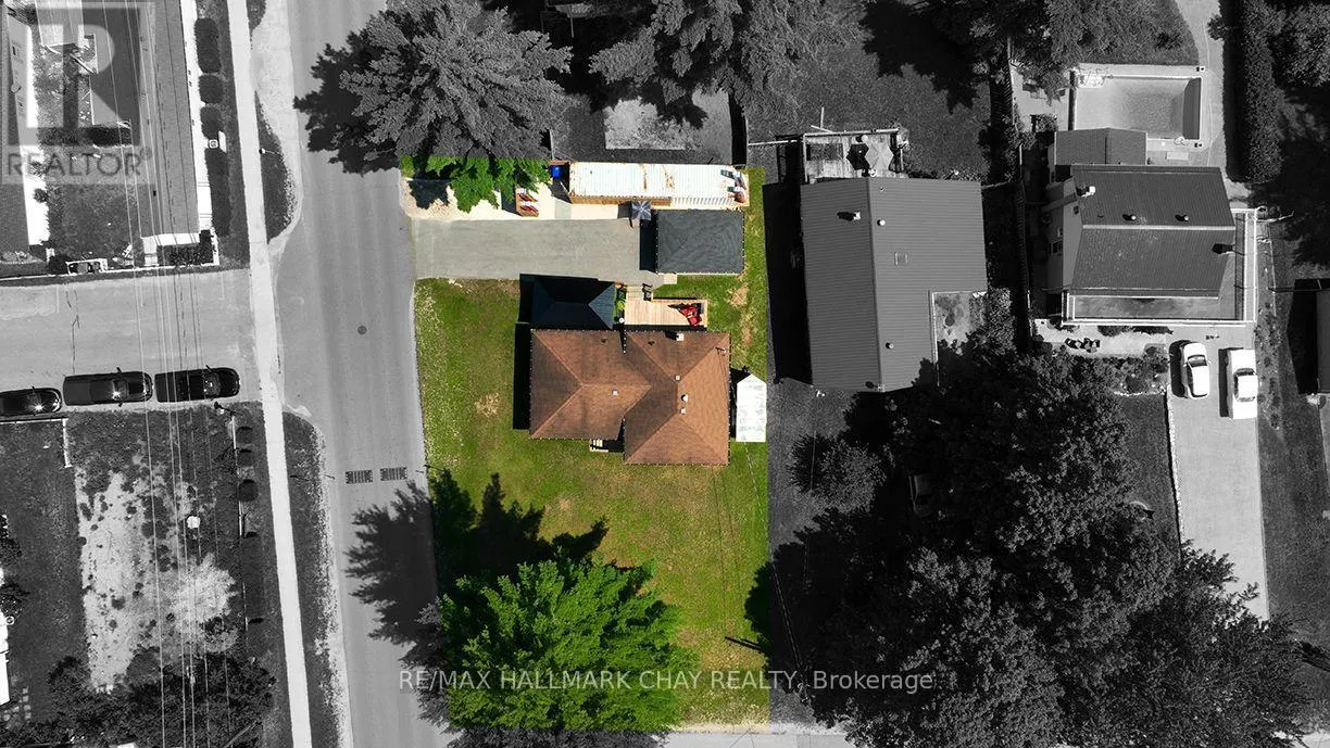 29 LEE AVENUE