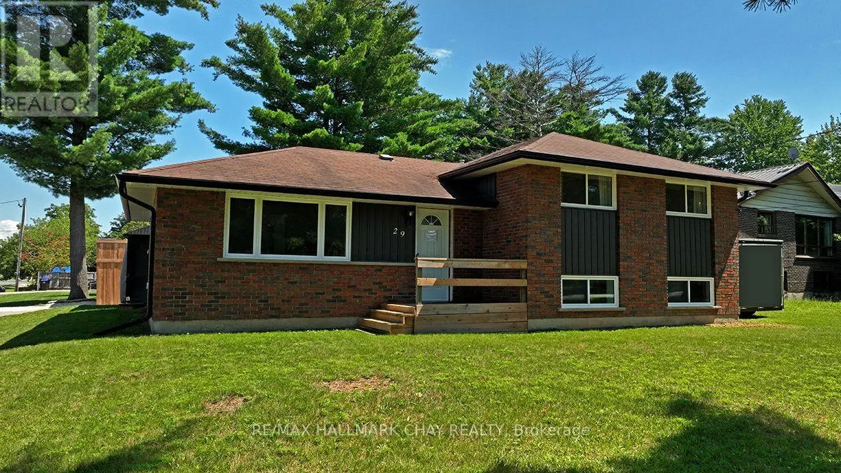 29 LEE AVENUE