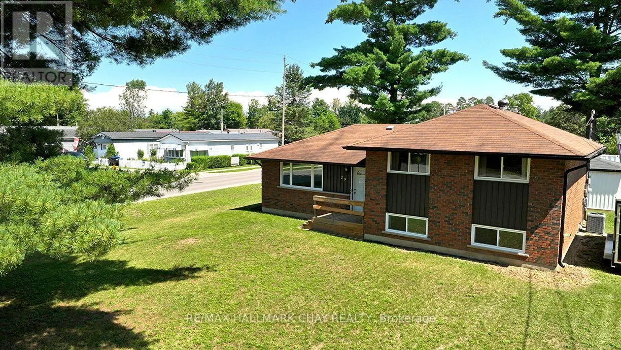 29 LEE AVENUE