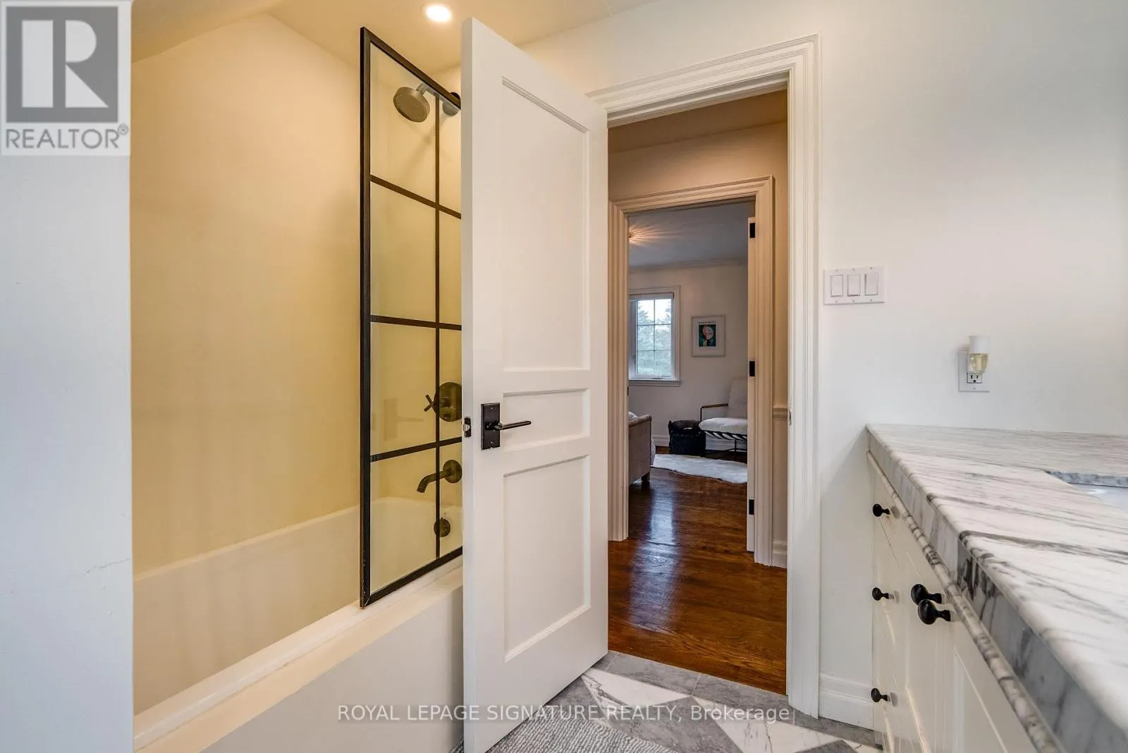 33 CAMPBELL DRIVE
