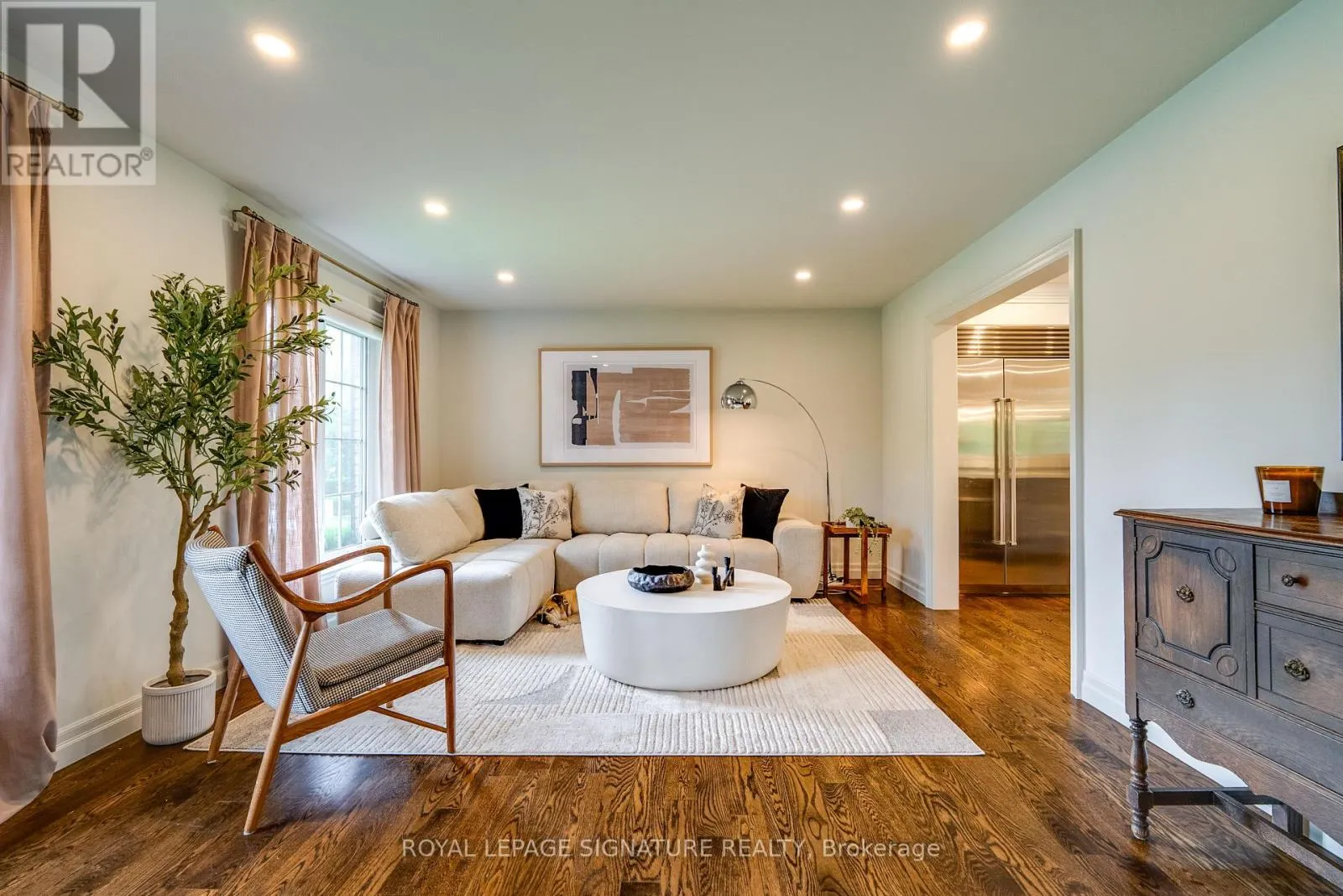 33 CAMPBELL DRIVE