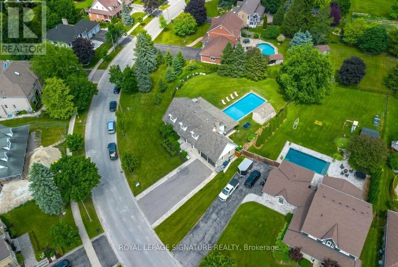 33 CAMPBELL DRIVE