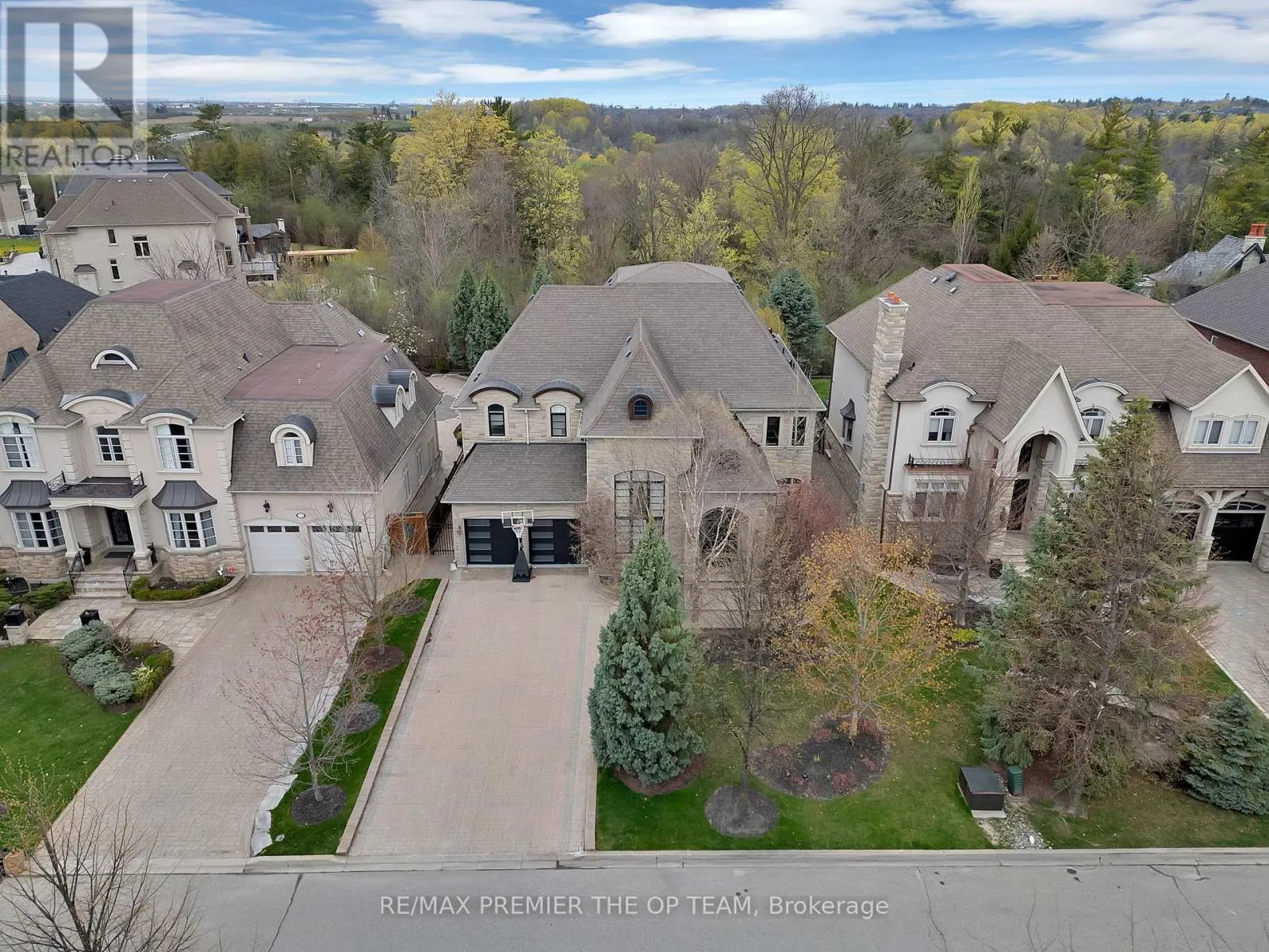 62 AUTUMN GROVE COURT