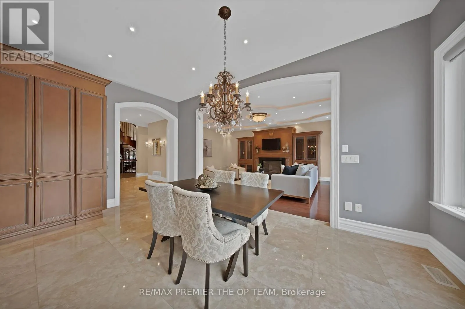 62 AUTUMN GROVE COURT