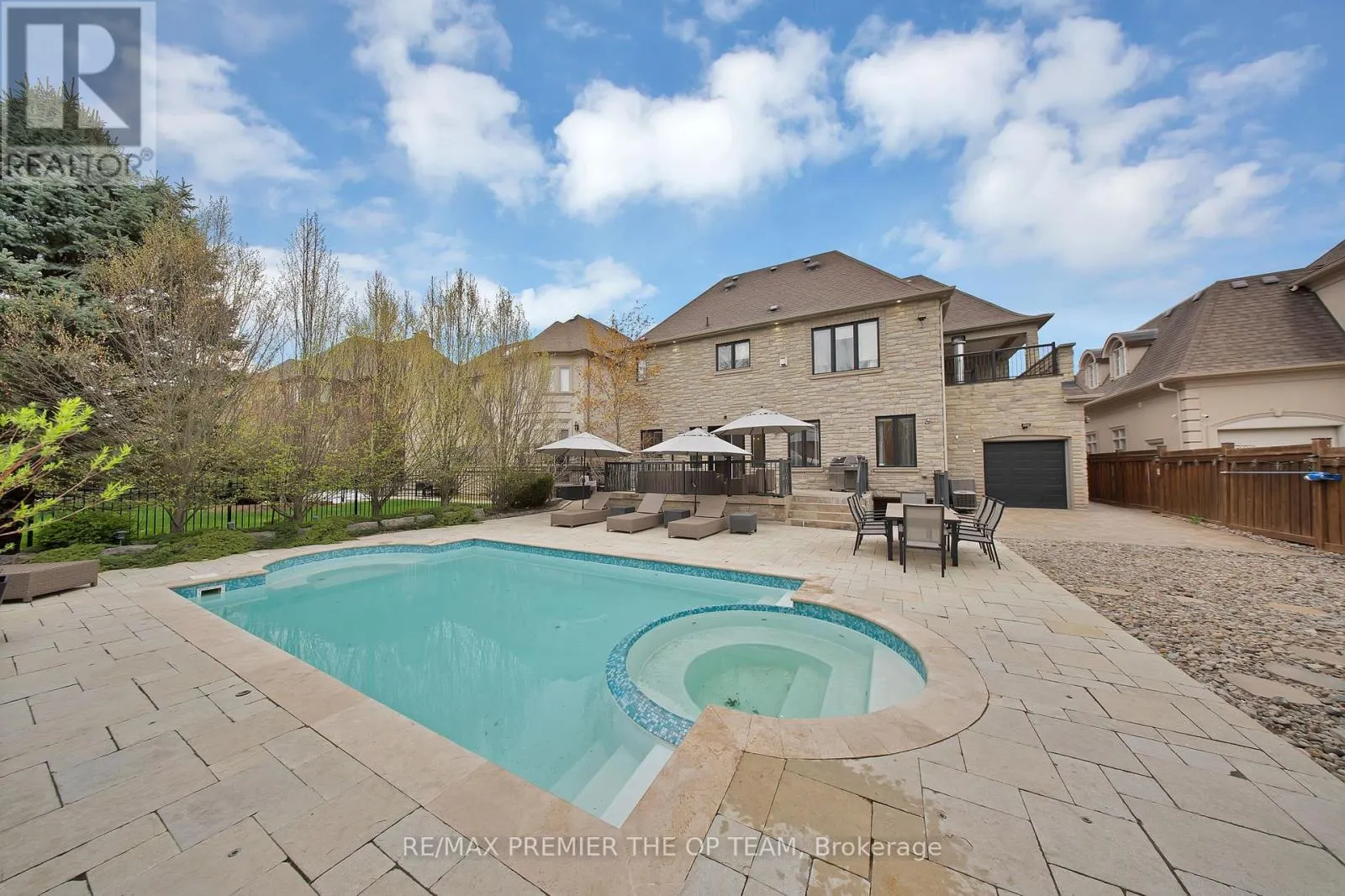 62 AUTUMN GROVE COURT