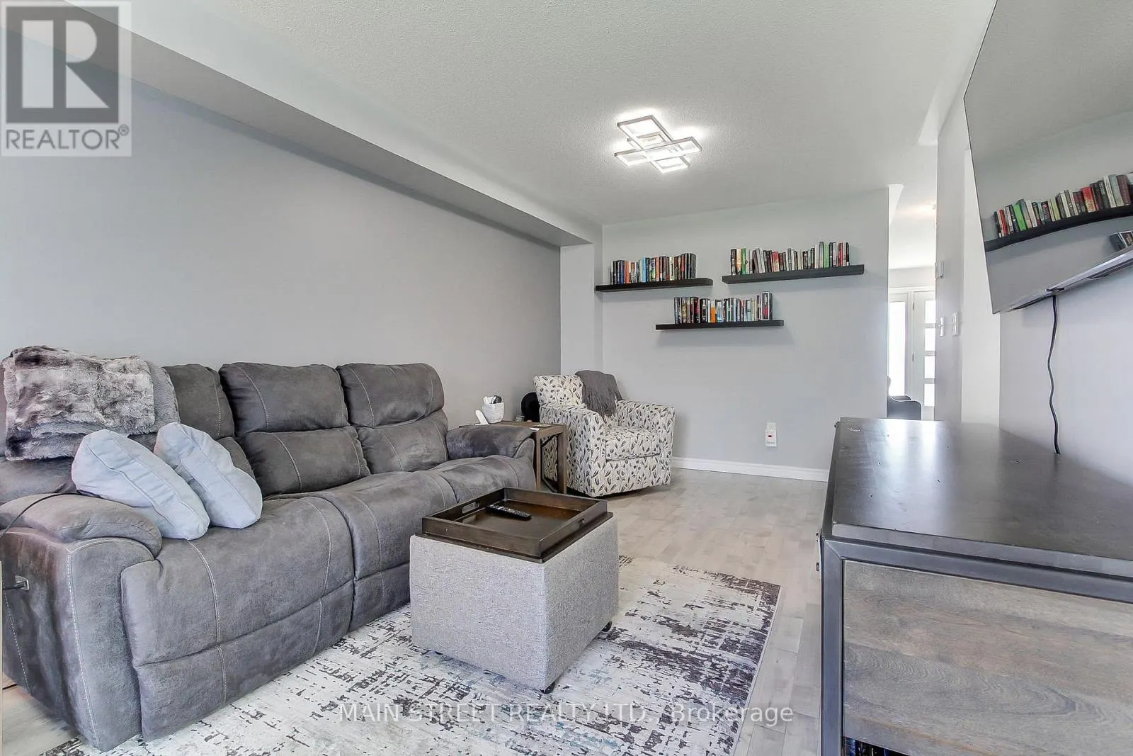 17 HIRST AVENUE