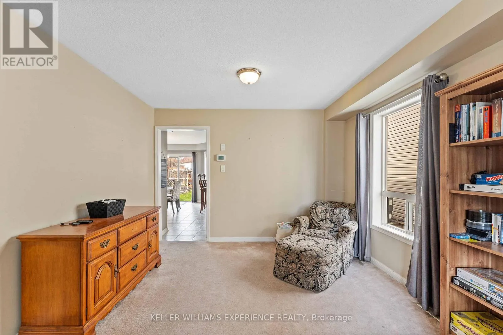 39 STONEMOUNT CRESCENT