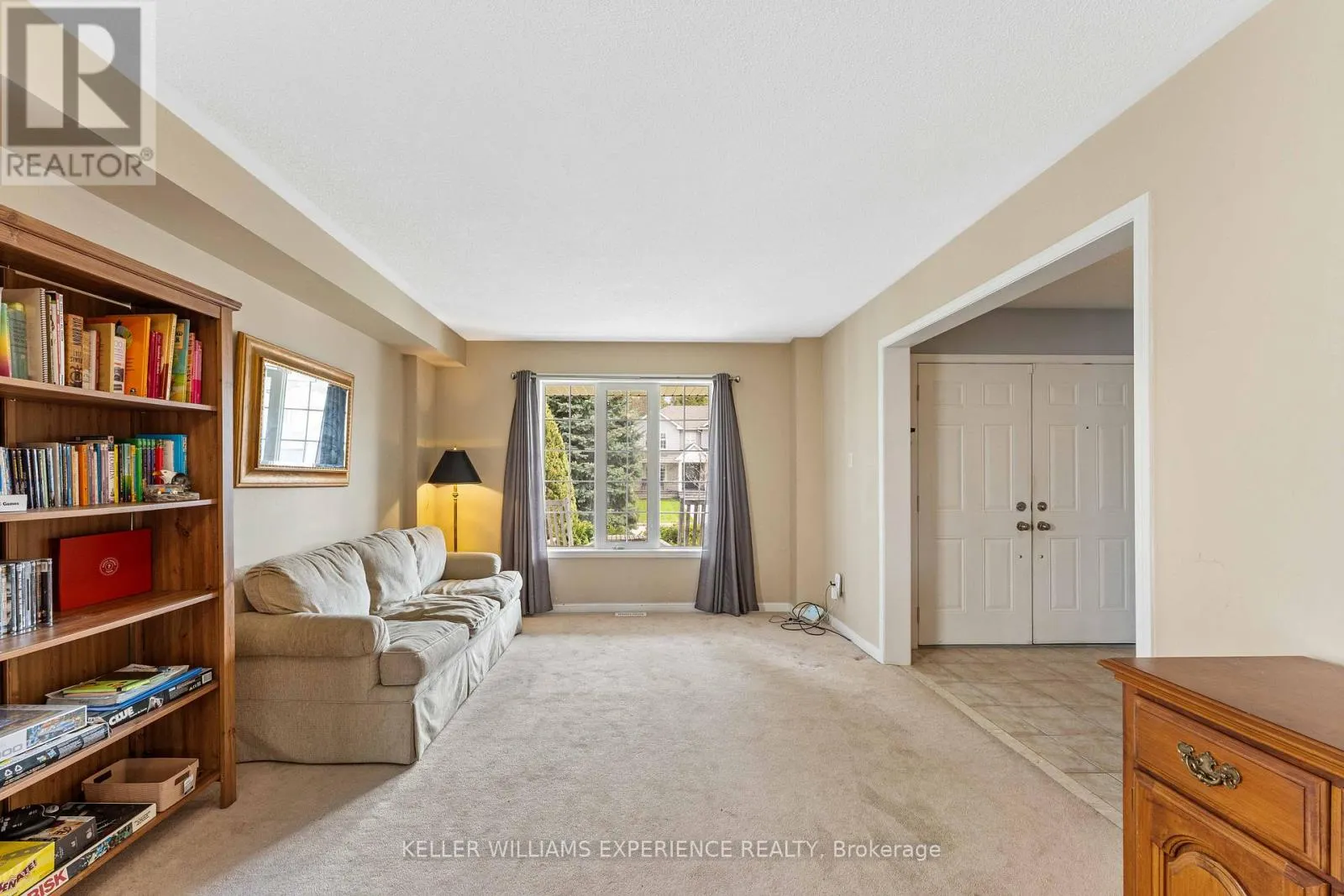 39 STONEMOUNT CRESCENT