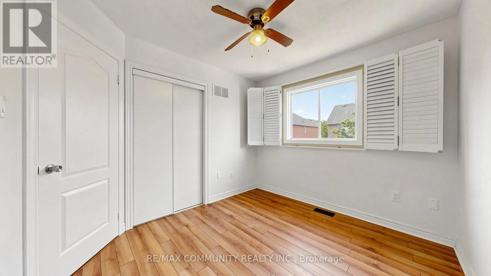 38 IVEAGH DRIVE