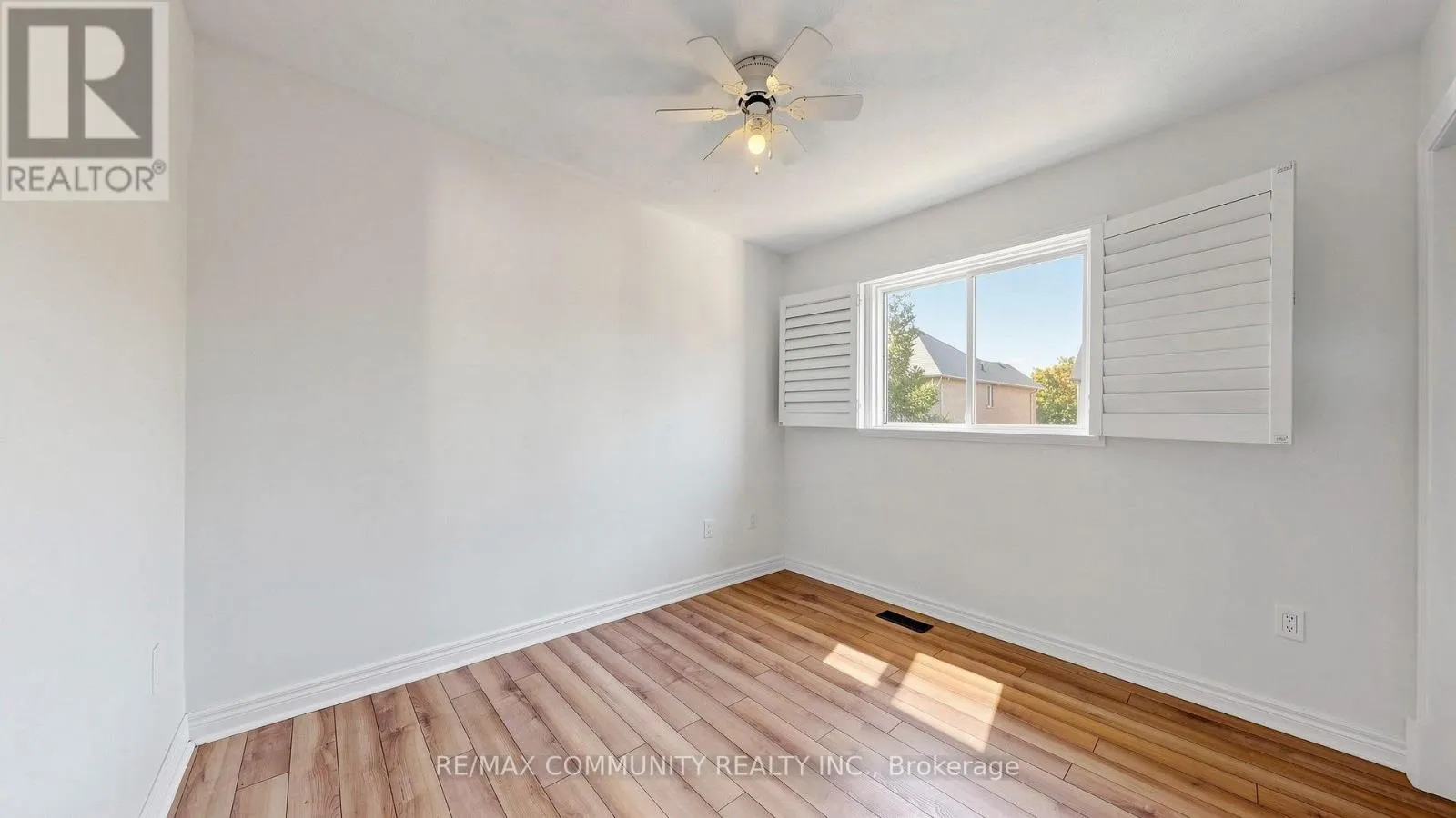 38 IVEAGH DRIVE