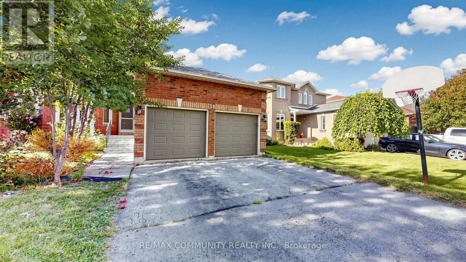 38 IVEAGH DRIVE