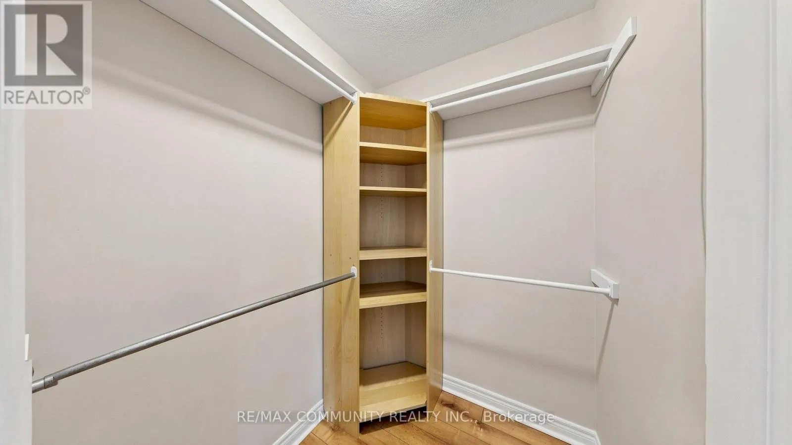 38 IVEAGH DRIVE