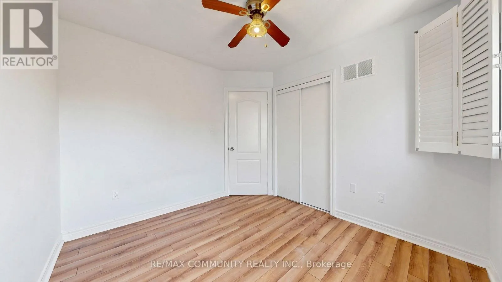 38 IVEAGH DRIVE