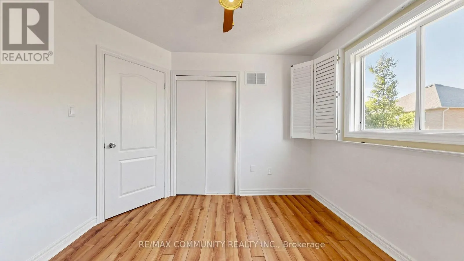 38 IVEAGH DRIVE