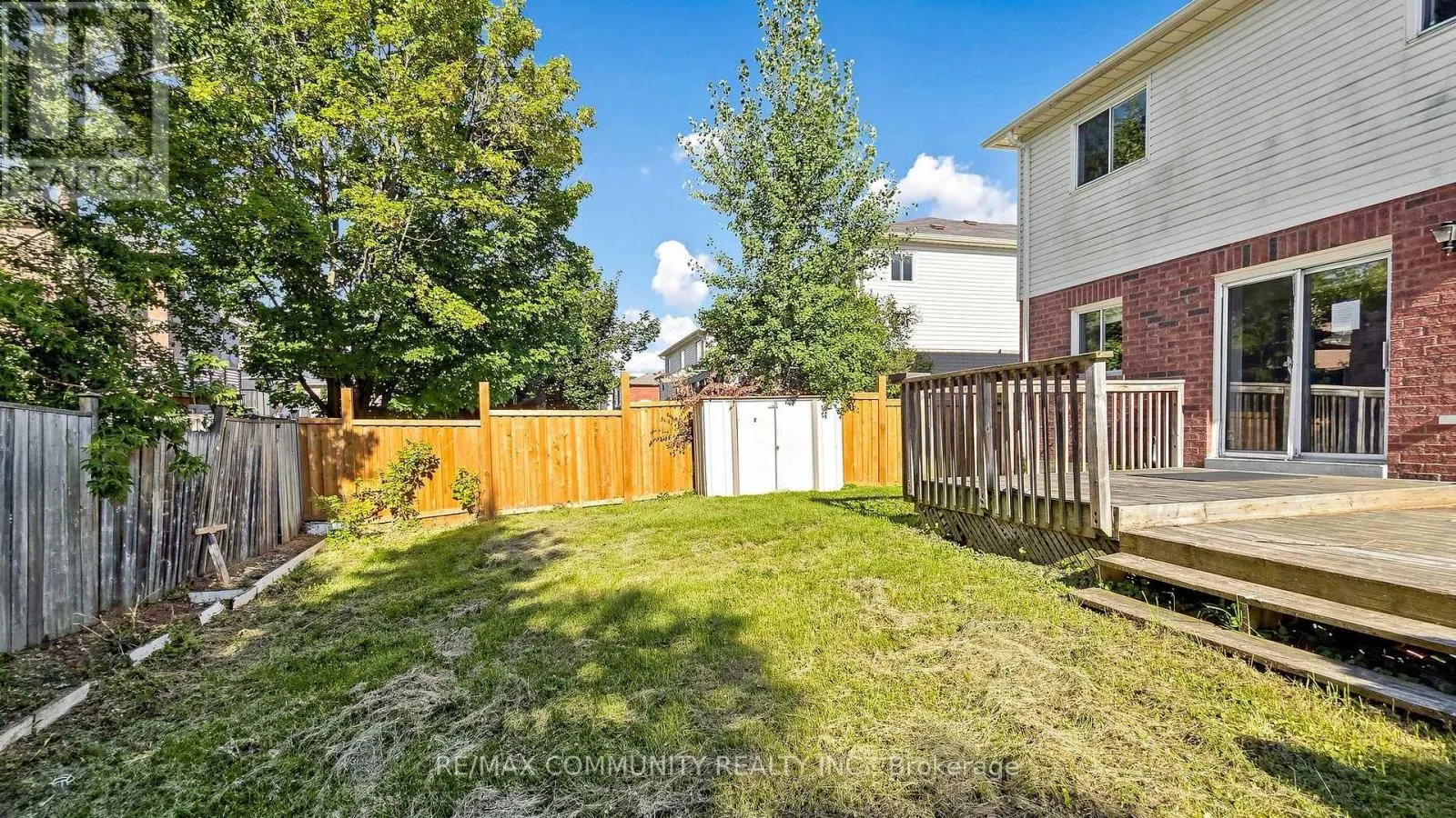 38 IVEAGH DRIVE
