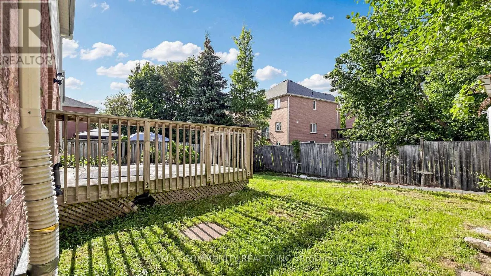 38 IVEAGH DRIVE