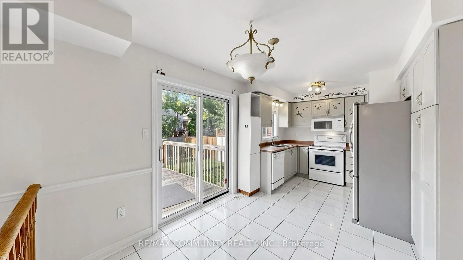 38 IVEAGH DRIVE