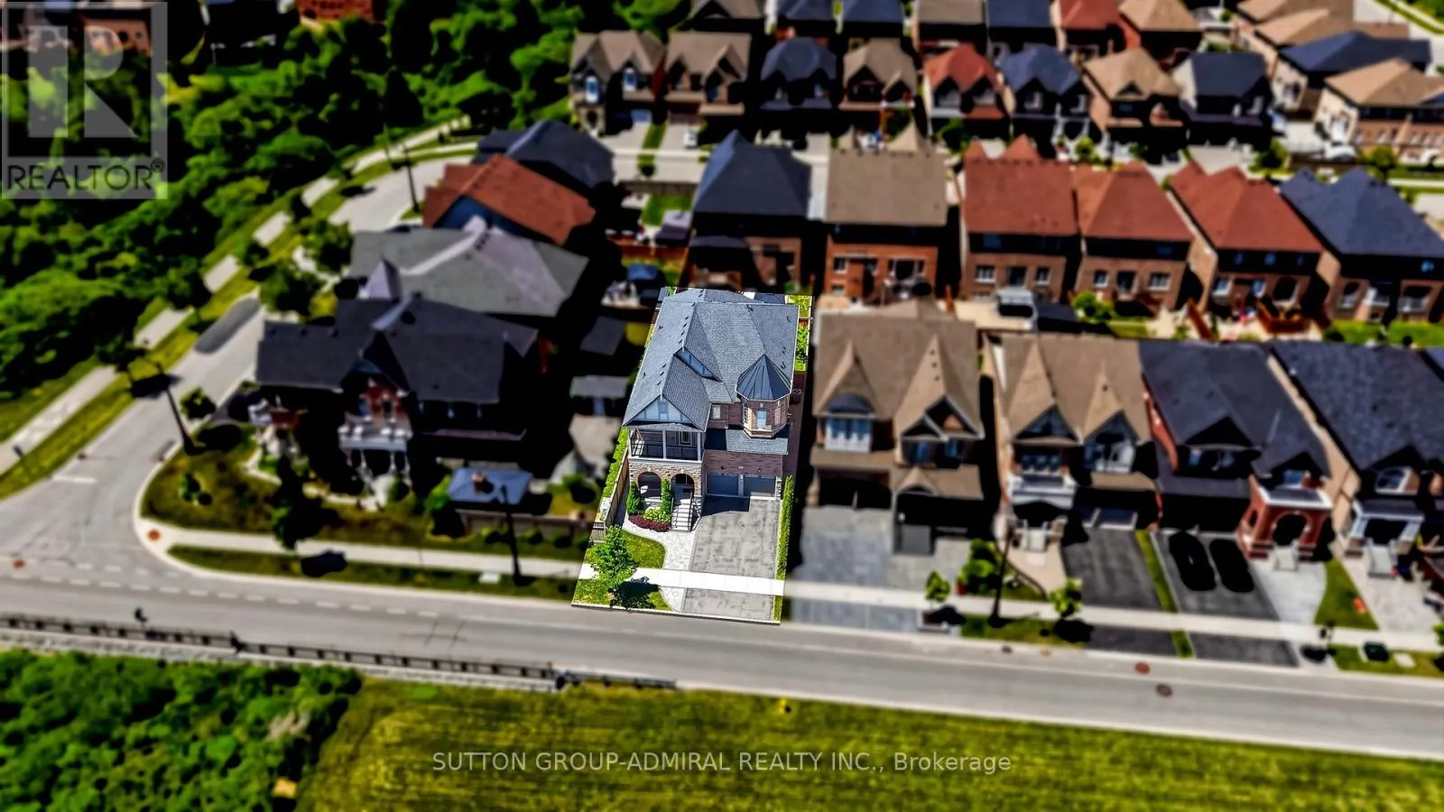 284 EAST'S CORNERS BOULEVARD
