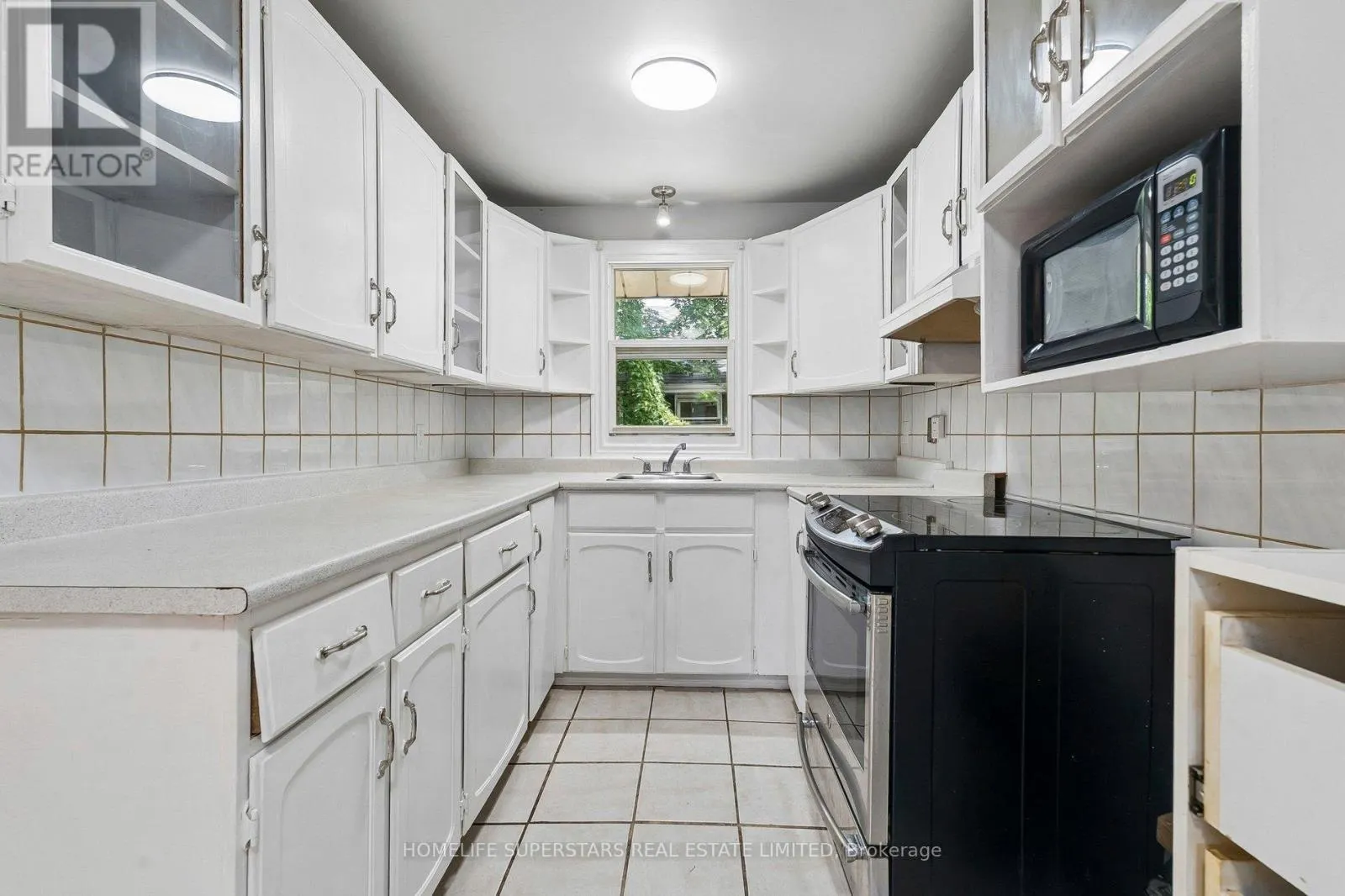 139 COOKS BAY DRIVE
