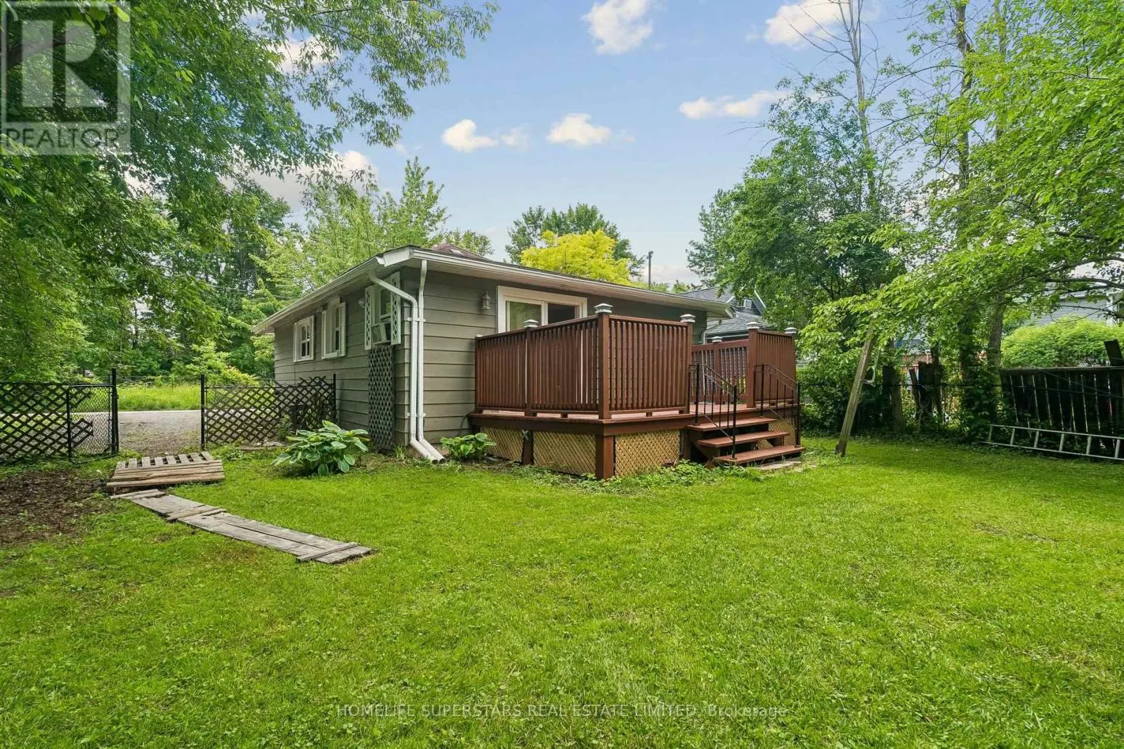 139 COOKS BAY DRIVE