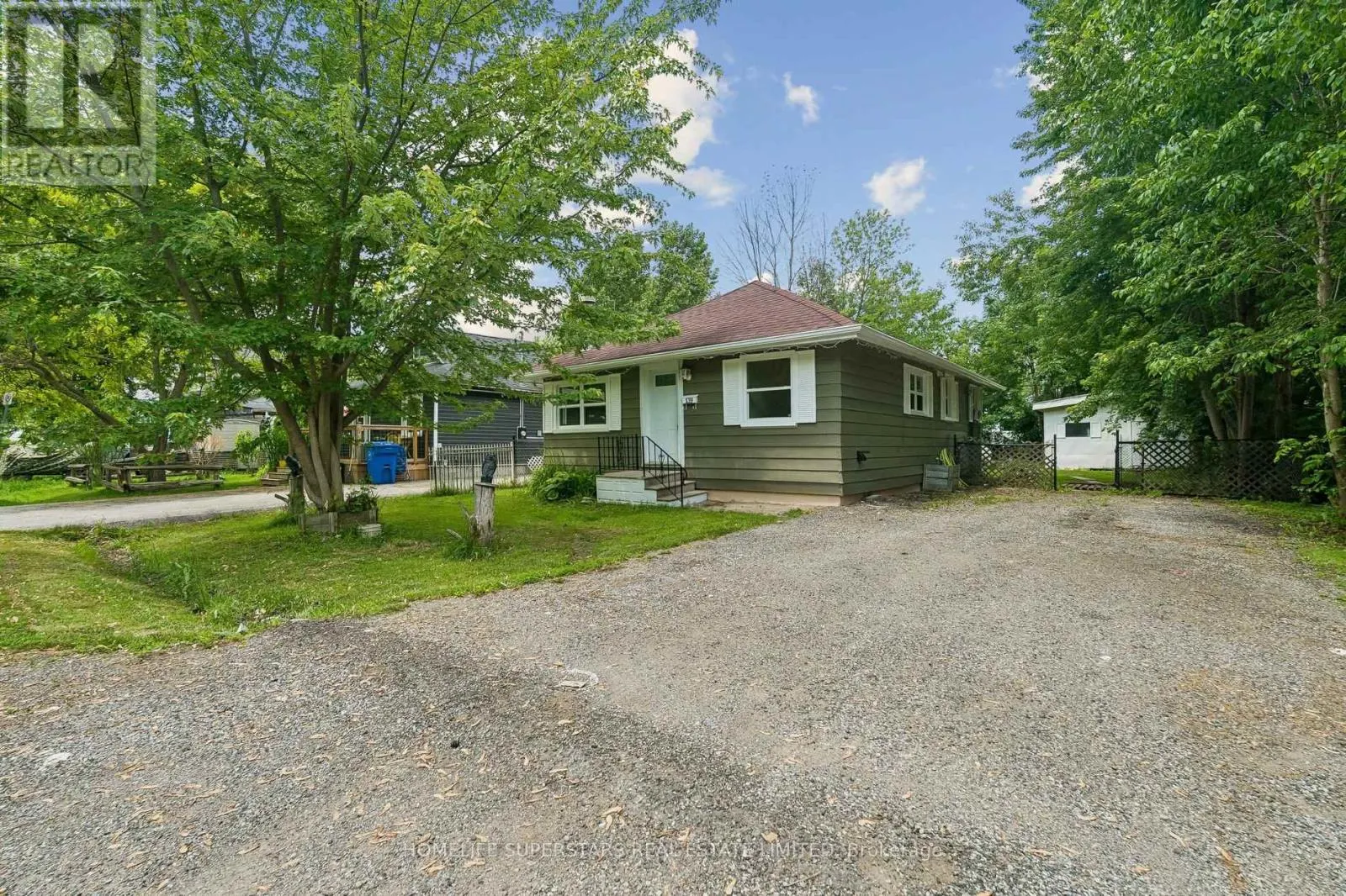 139 COOKS BAY DRIVE