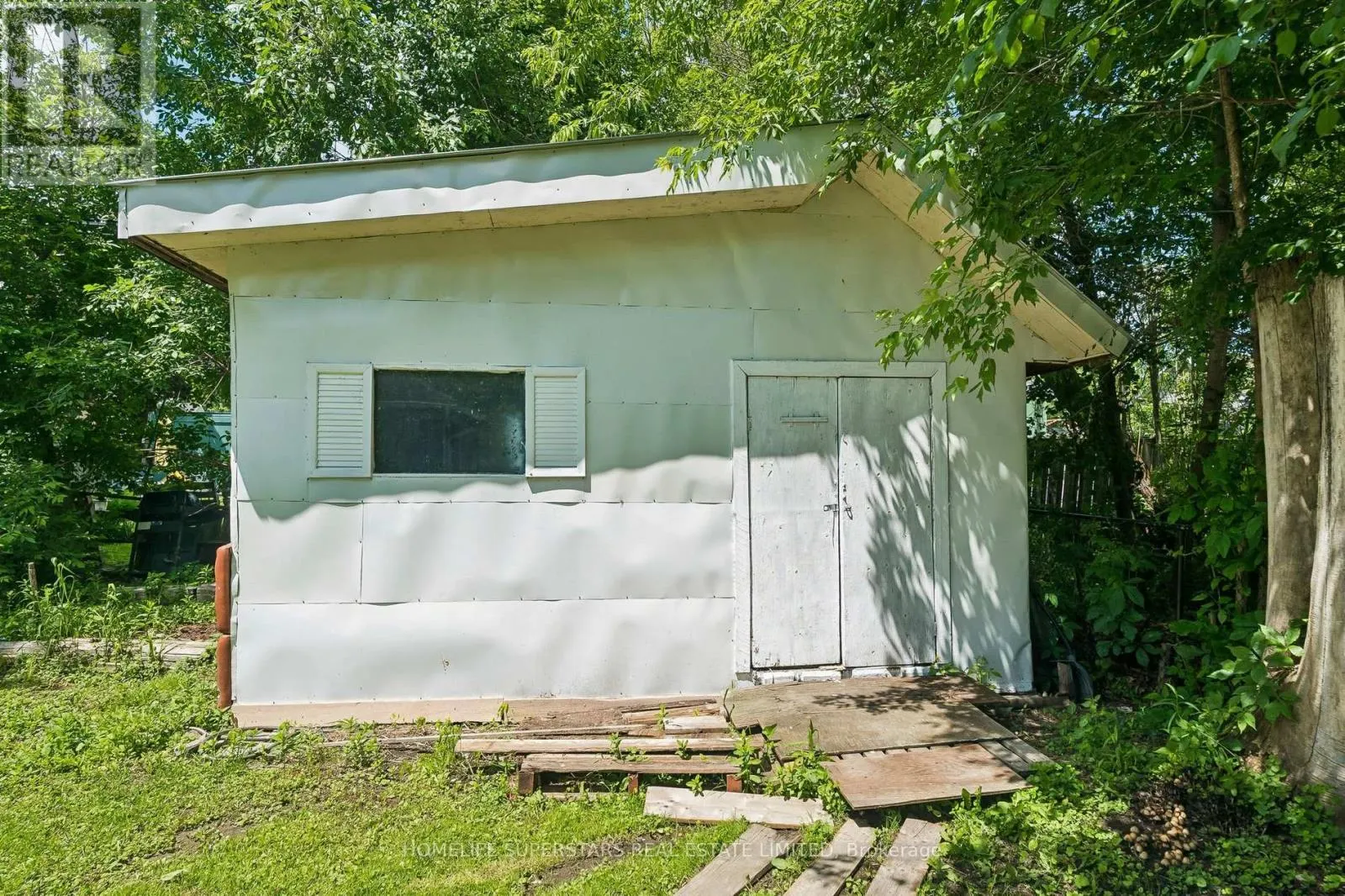 139 COOKS BAY DRIVE