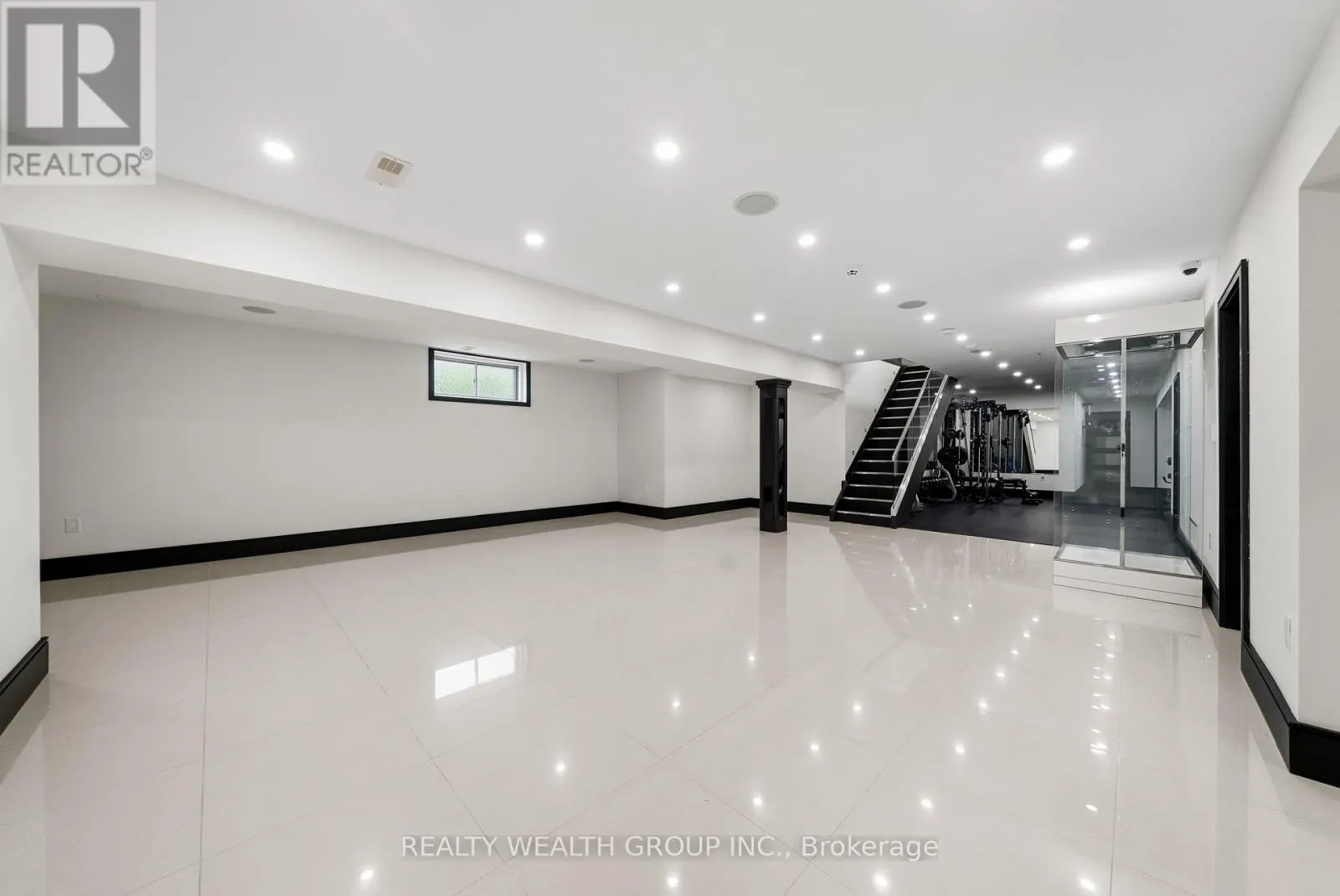 4 SHANGRI-LA LANE