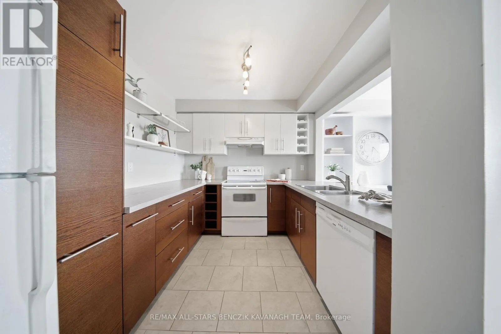 103 LORNE STREET