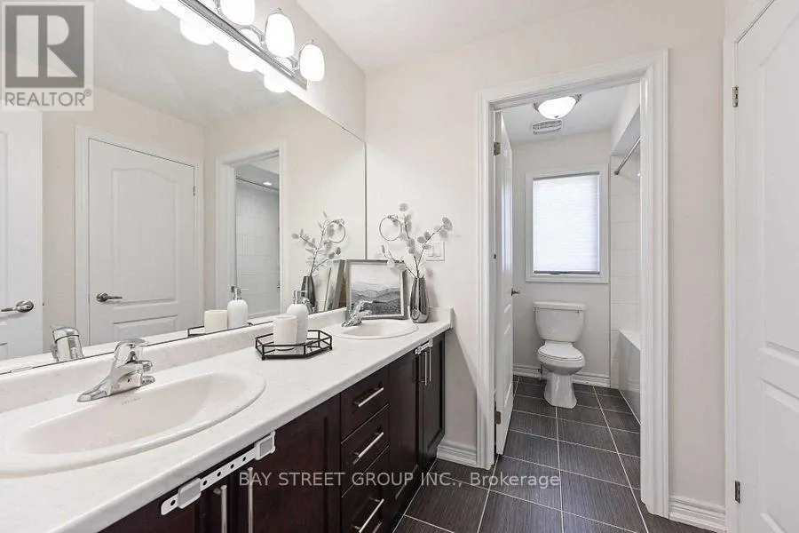 44 CLARA MAY AVENUE