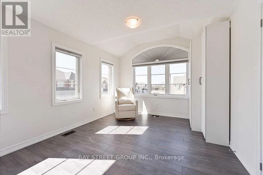 44 CLARA MAY AVENUE