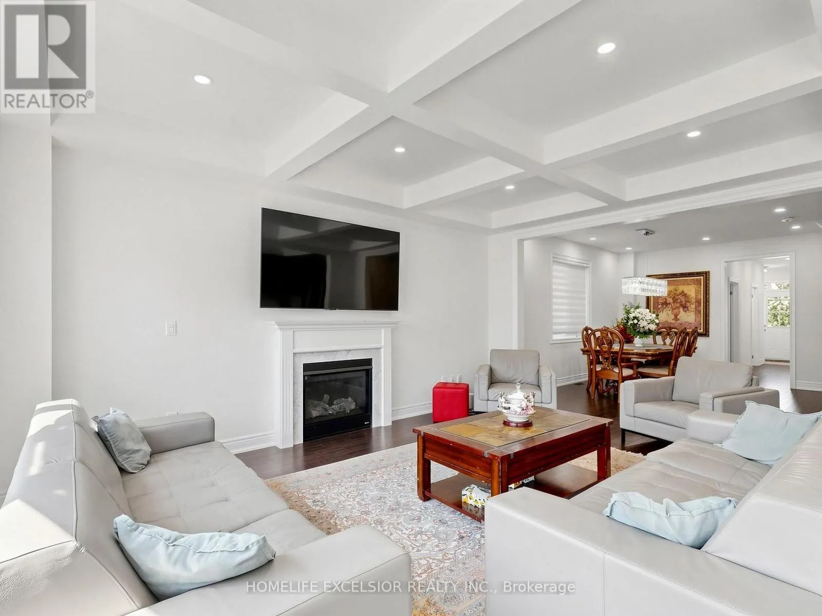 5 MANOR HAMPTON STREET