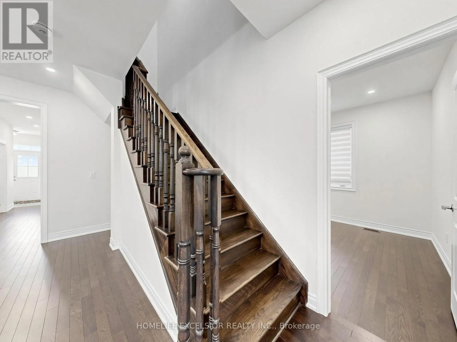 5 MANOR HAMPTON STREET