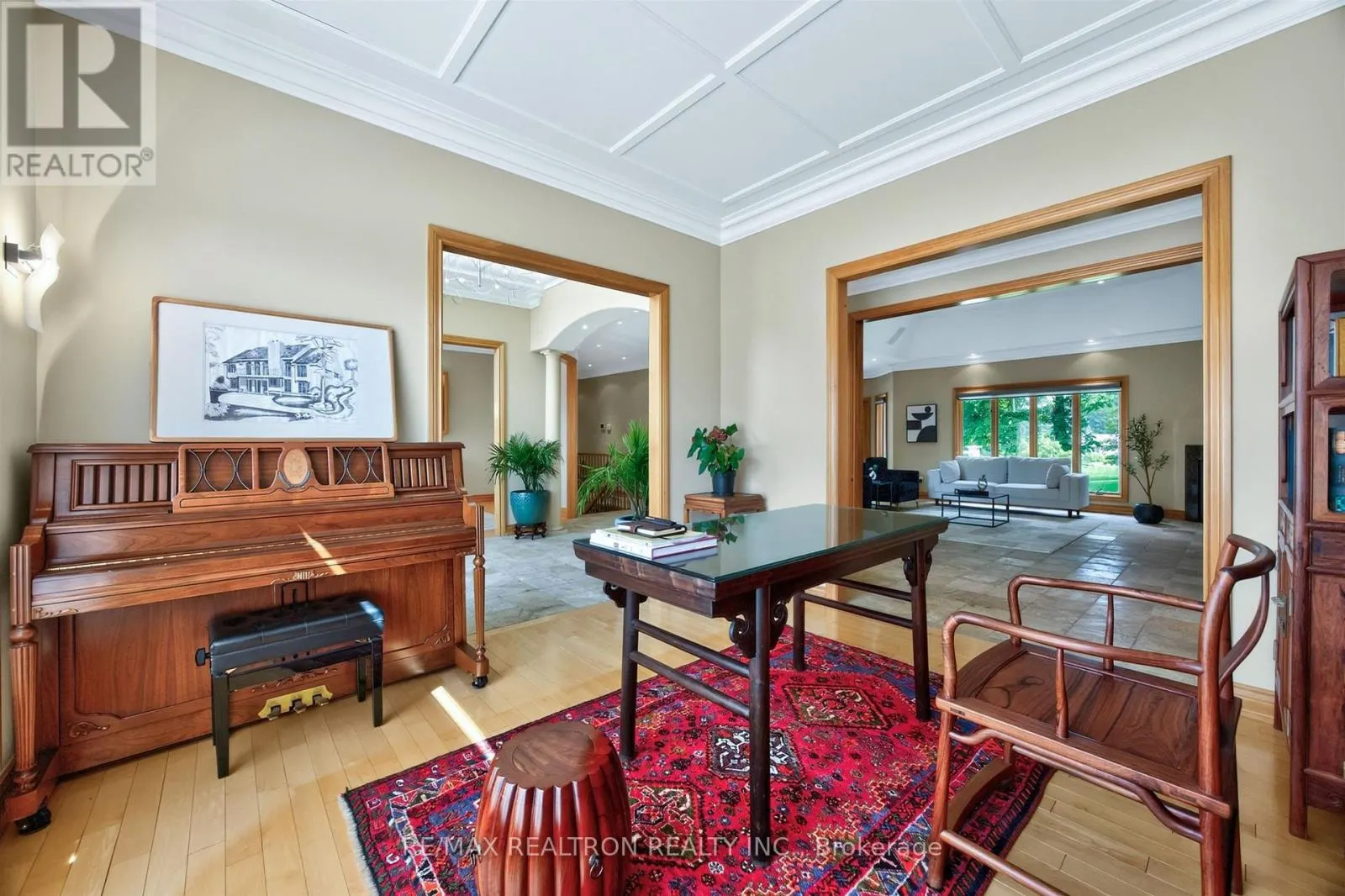 24 MAPLEHYRN AVENUE