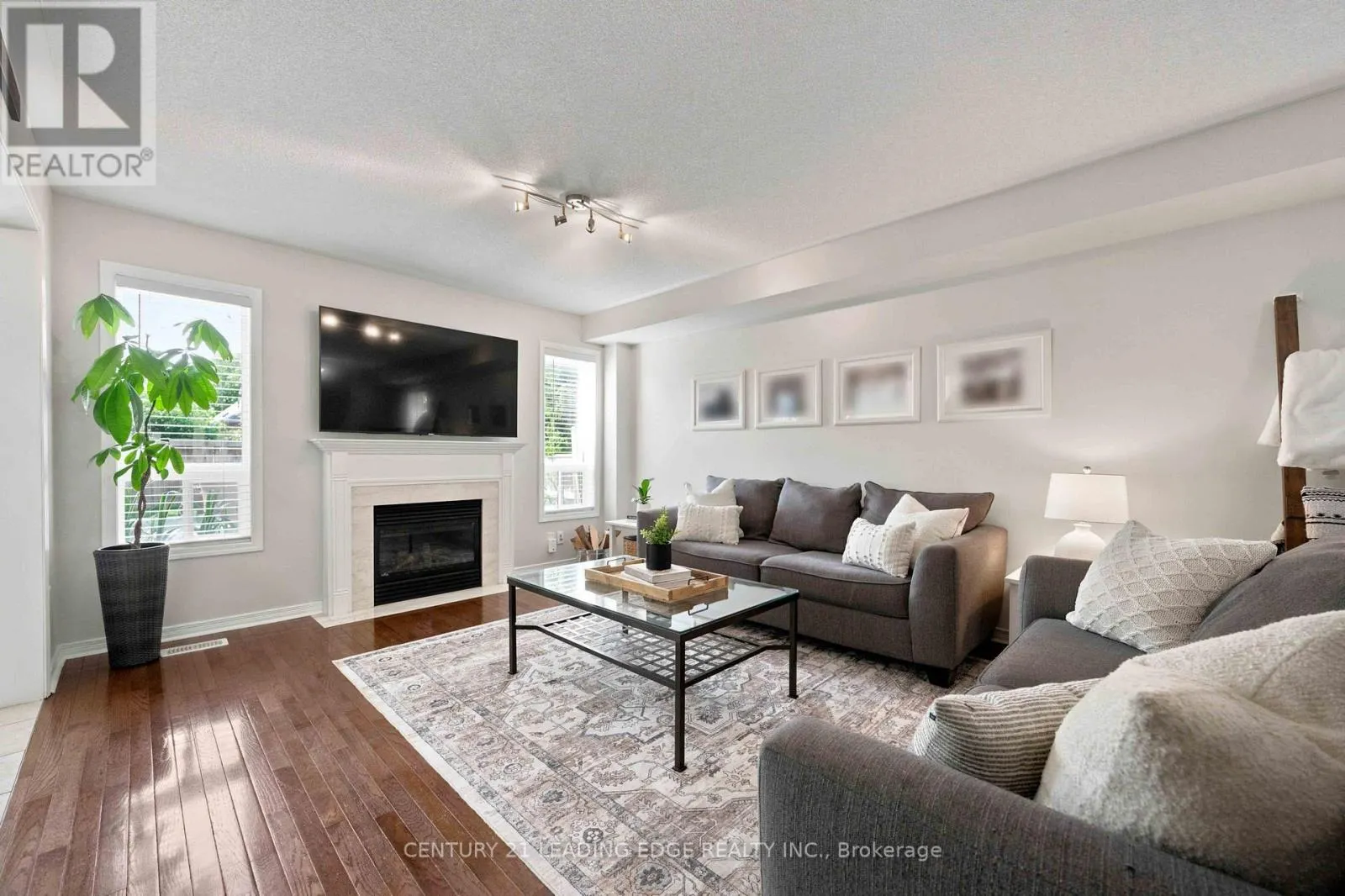 16 BOLSTER LANE
