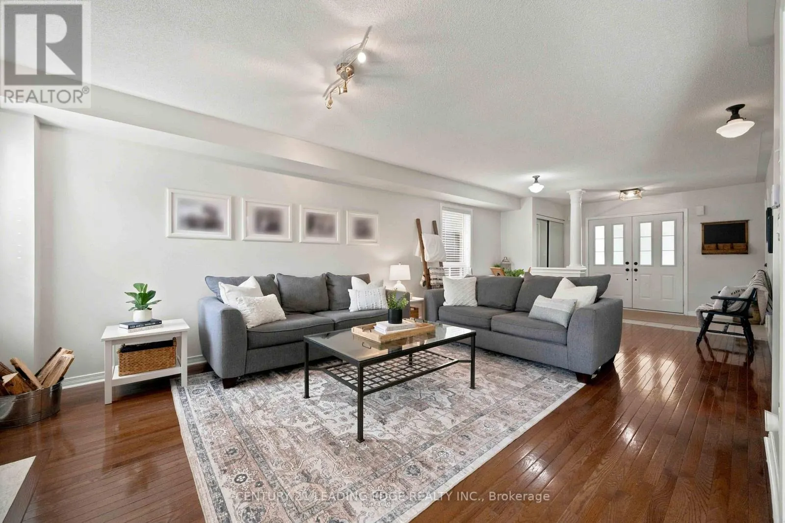 16 BOLSTER LANE