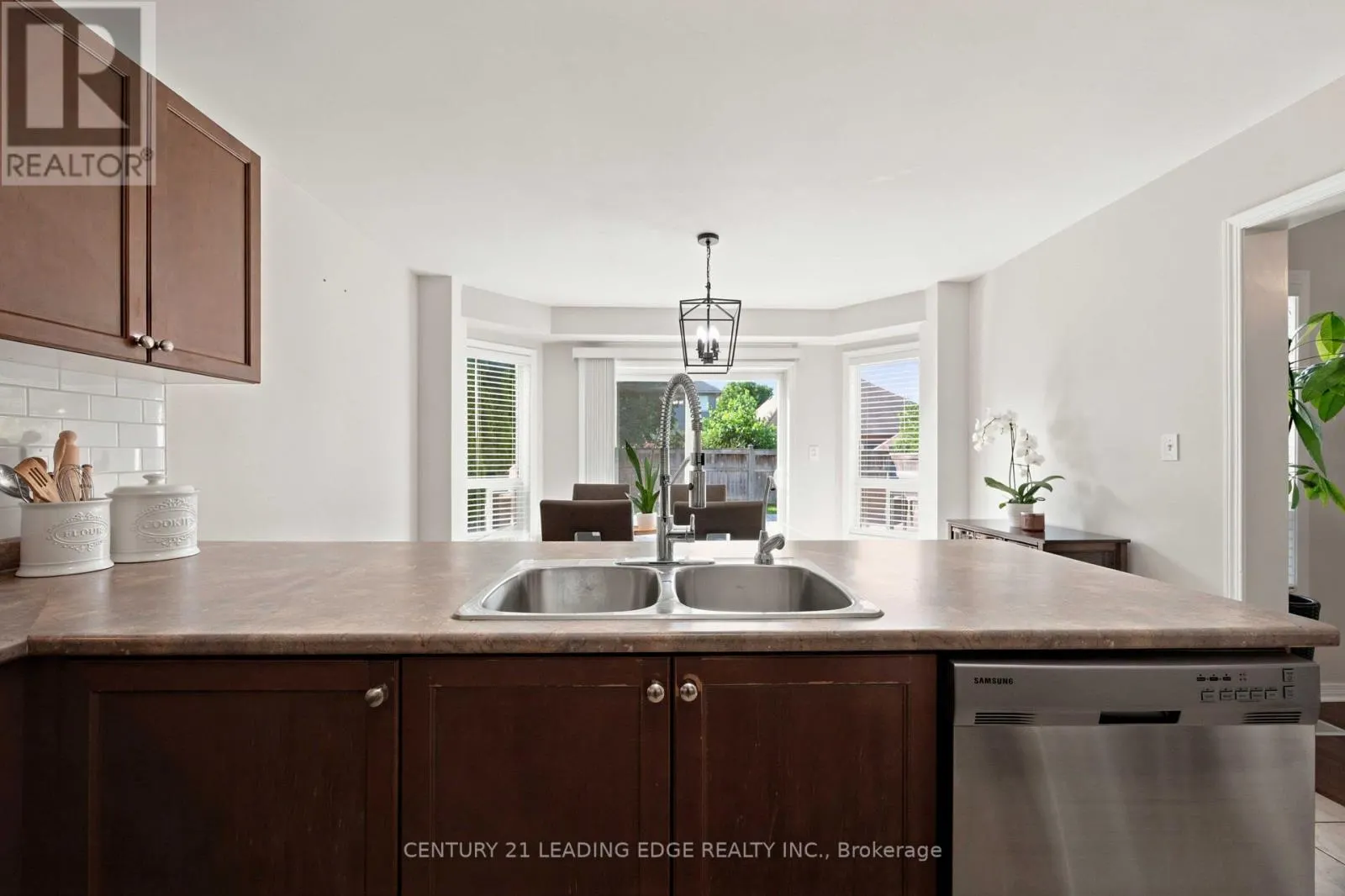 16 BOLSTER LANE