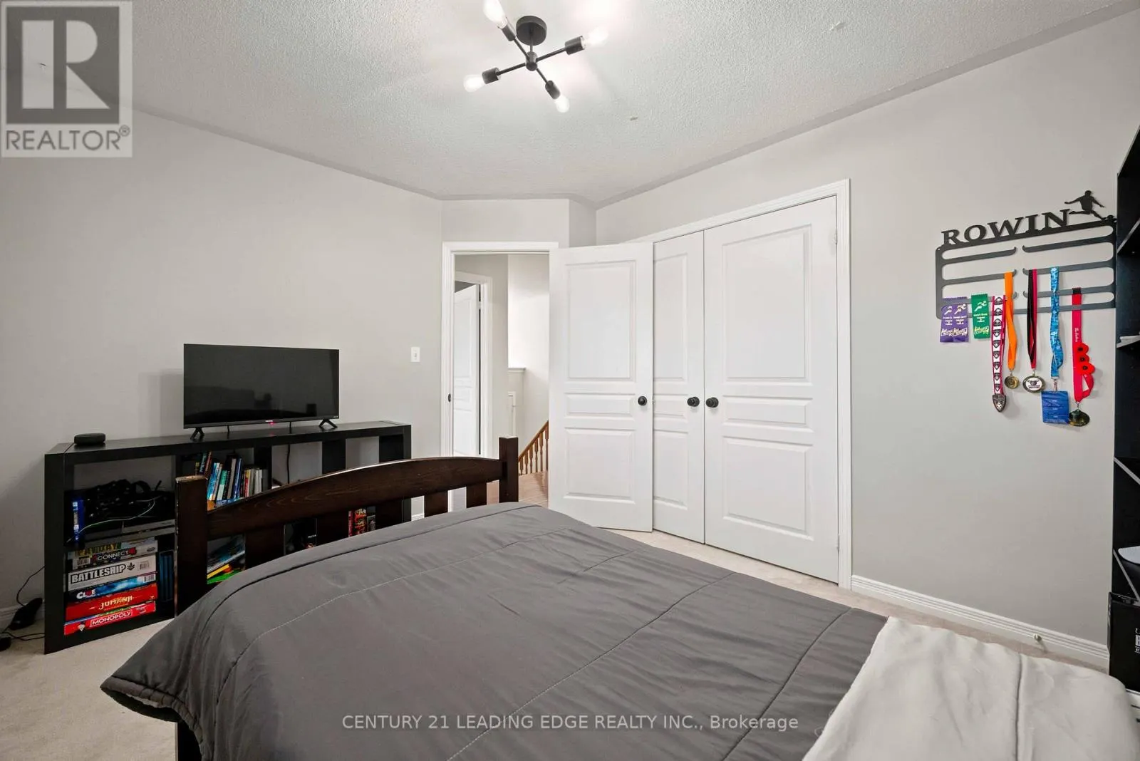 16 BOLSTER LANE