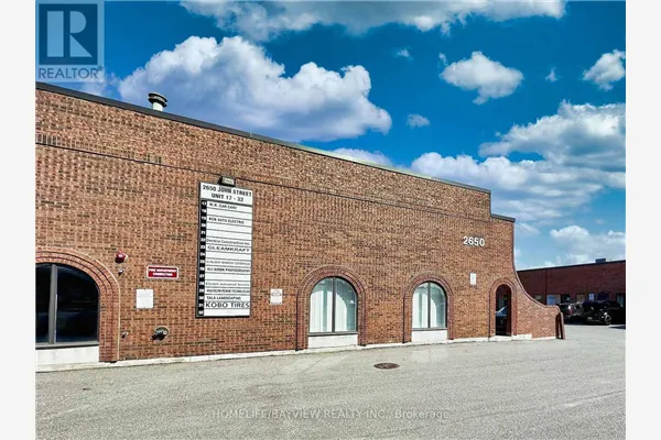 20 - 2650 JOHN STREET