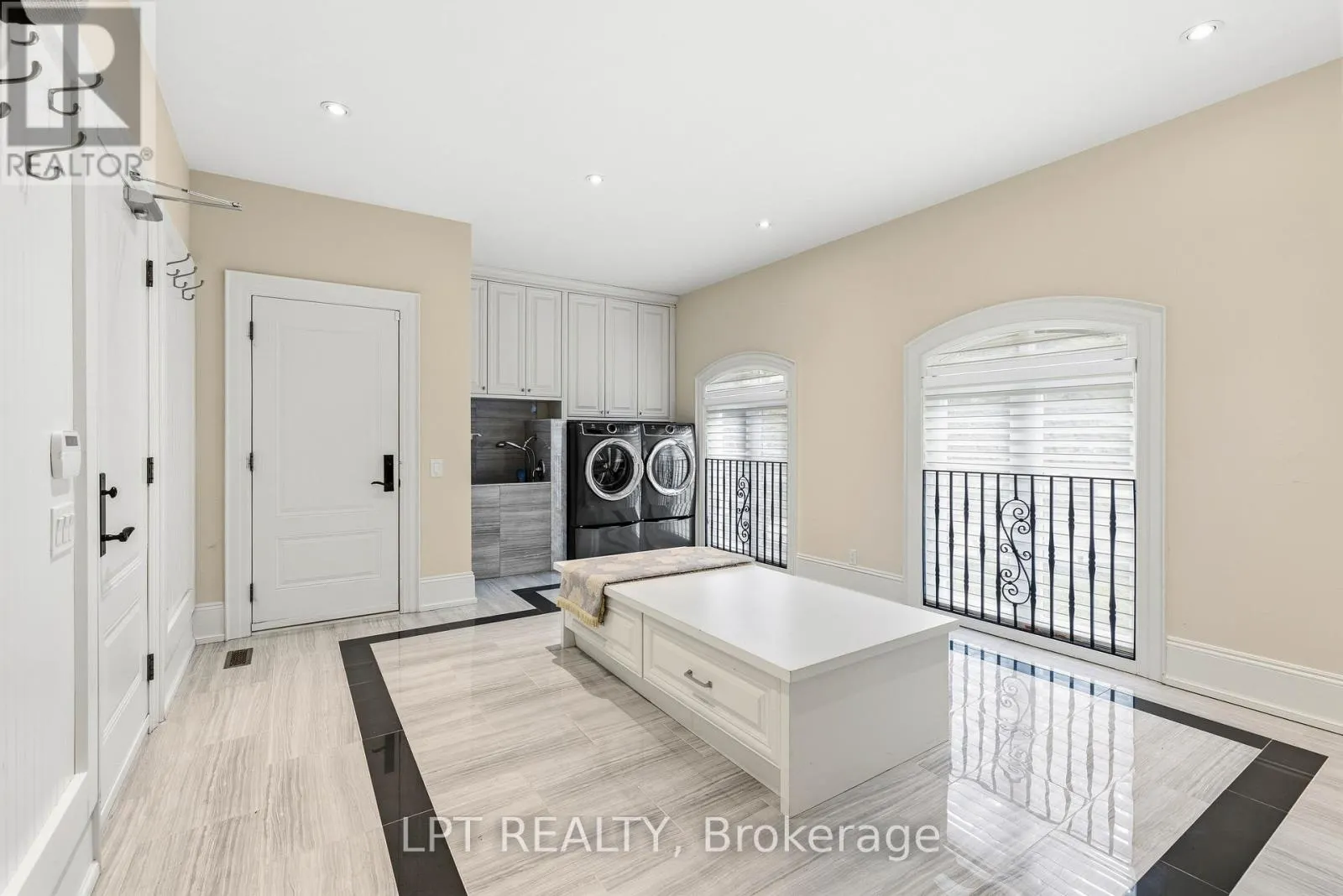 256 PATRICIA DRIVE
