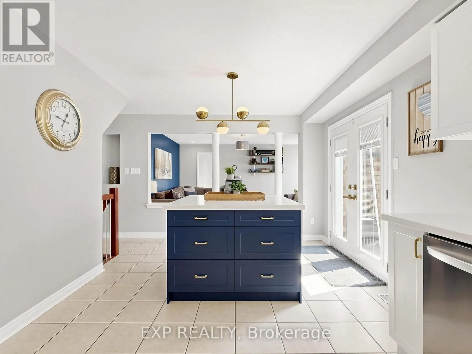 9 CARNESS CRESCENT