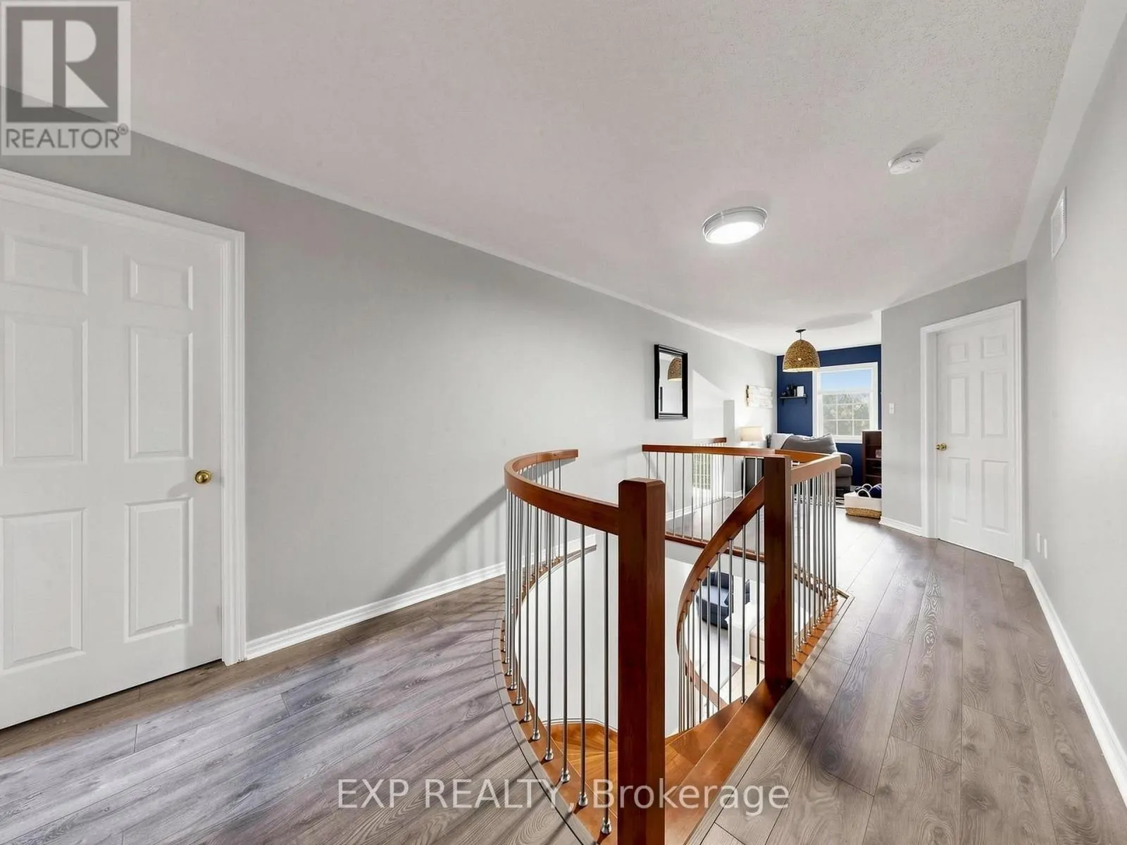 9 CARNESS CRESCENT