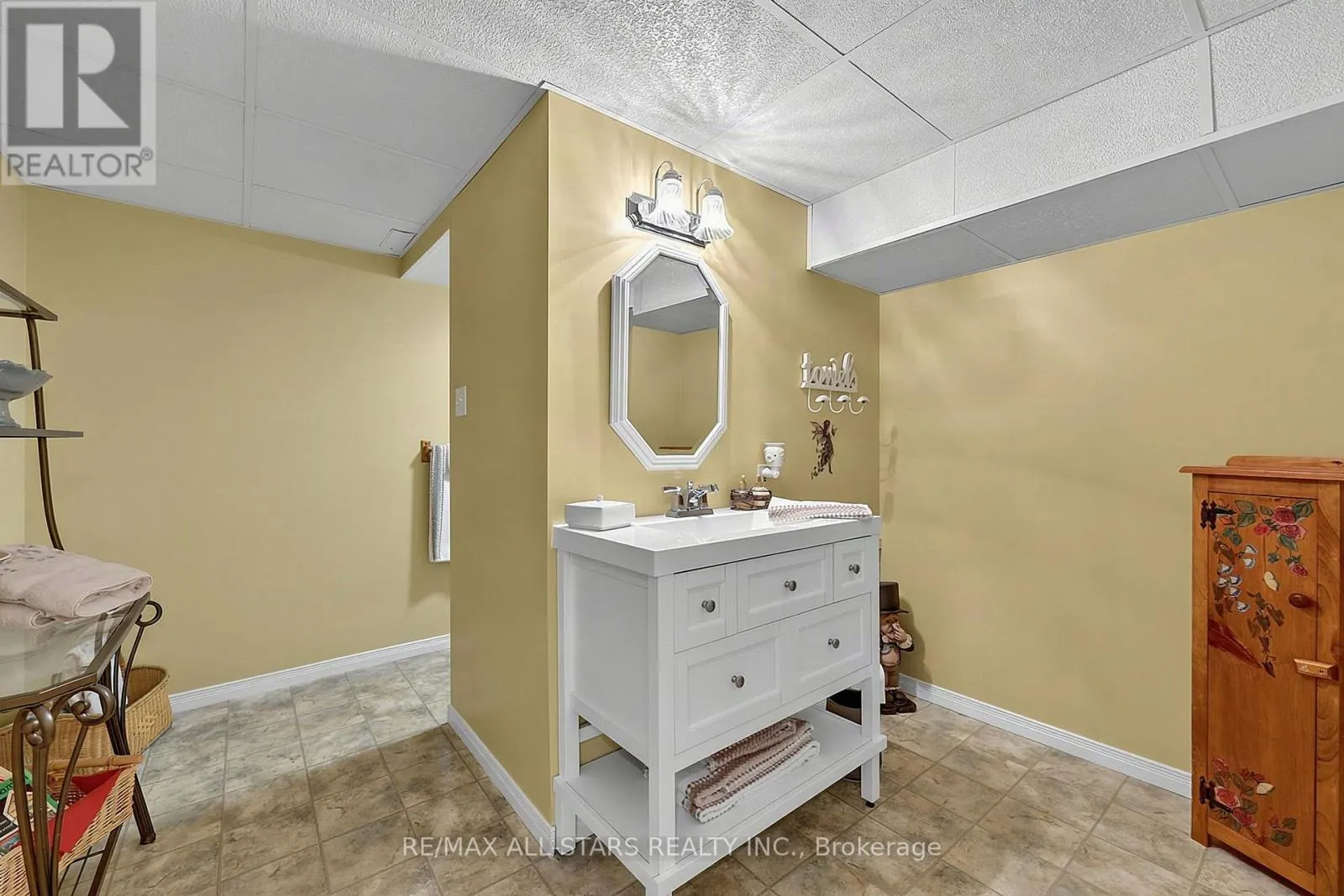 117 RIVERGLEN DRIVE