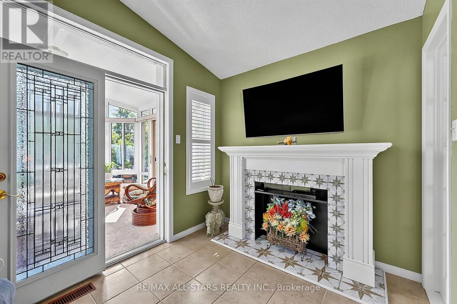 117 RIVERGLEN DRIVE